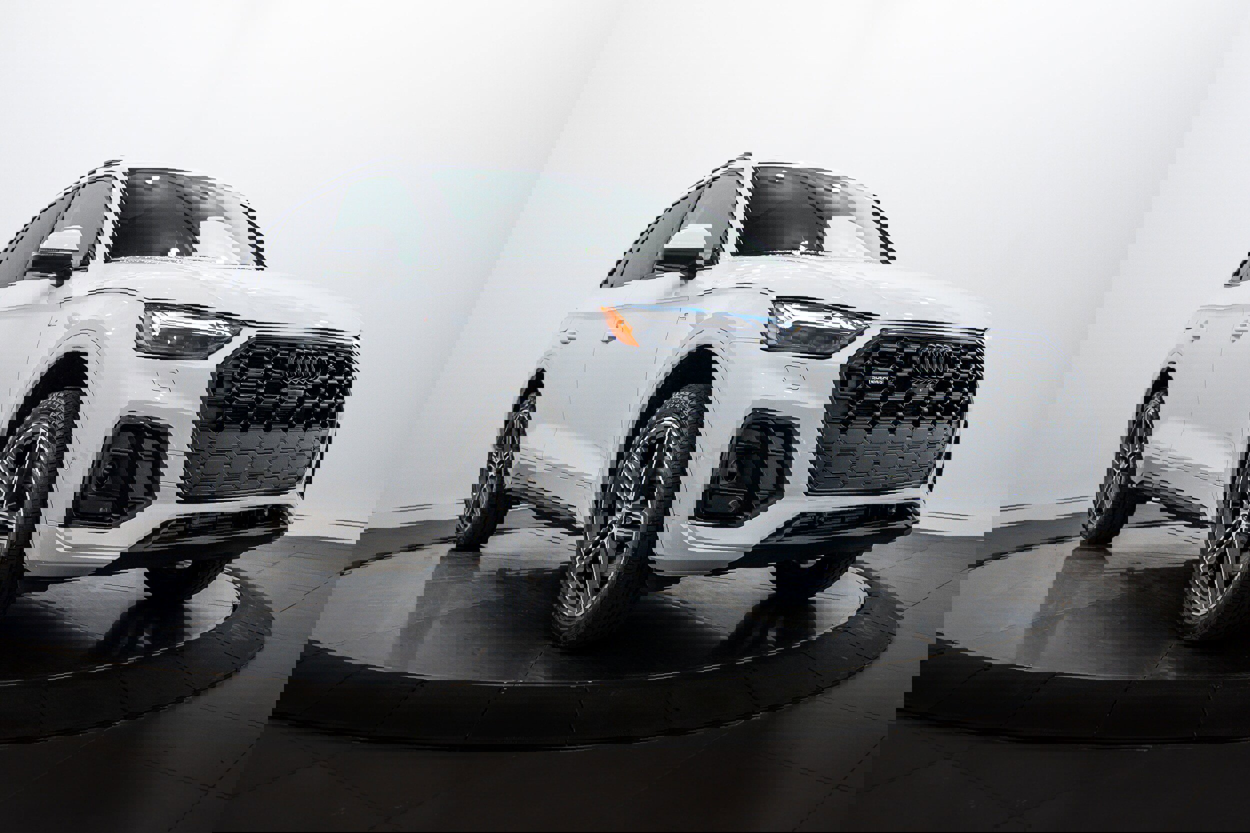 Certified 2023 Audi Q5 e Prestige w/ Prestige Package