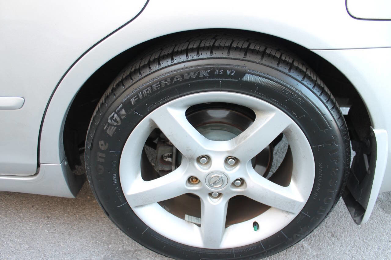 Used 2005 Nissan Altima 3.5 SE w/ (X02) Navigation Pkg FWD image 40