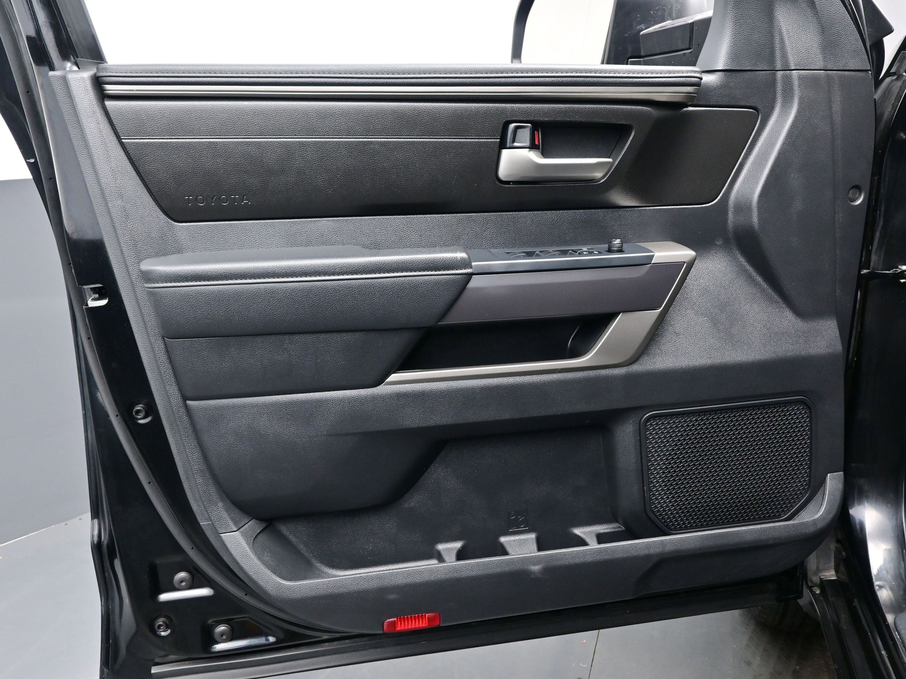 Used 2022 Toyota Tundra SR5 image 9