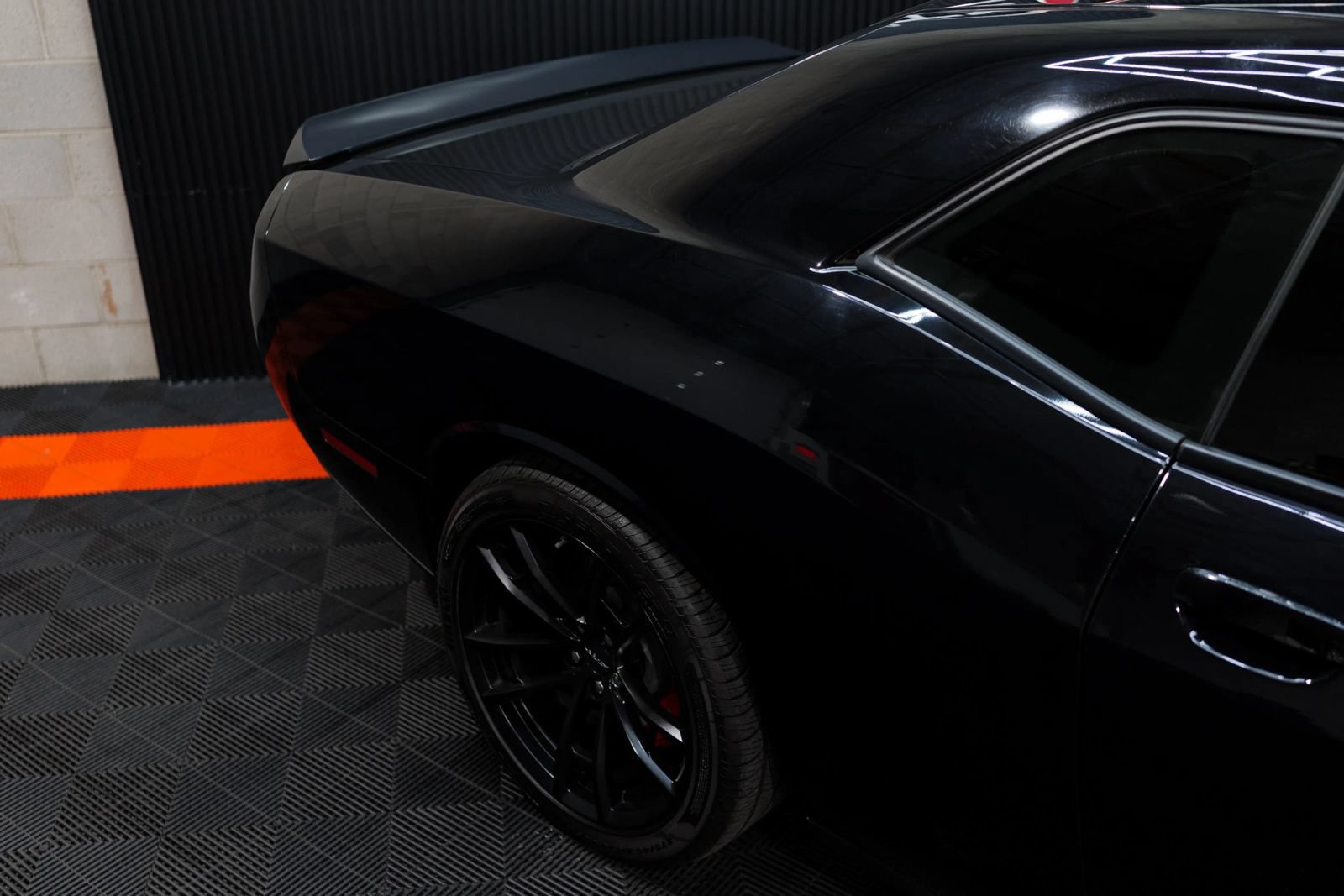 Used 2023 Dodge Challenger SRT Hellcat w/ Driver Convenience Group RWD image 12