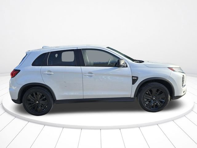 Used 2023 Mitsubishi Outlander Sport LE AWD/4WD image 3