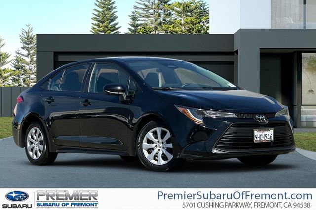 Used 2023 Toyota Corolla LE FWD image 1
