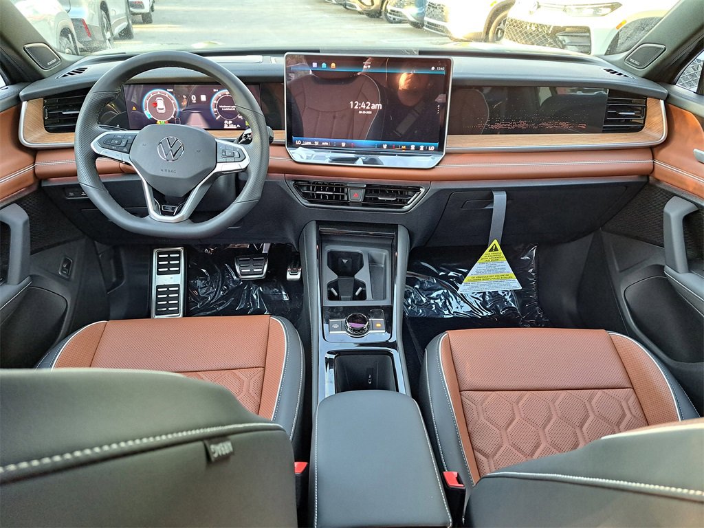 New 2026 Volkswagen Tiguan SEL R-Line image 5