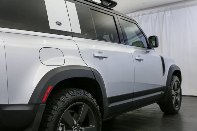 Used 2020 Land Rover Defender 110 SE AWD/4WD image 33