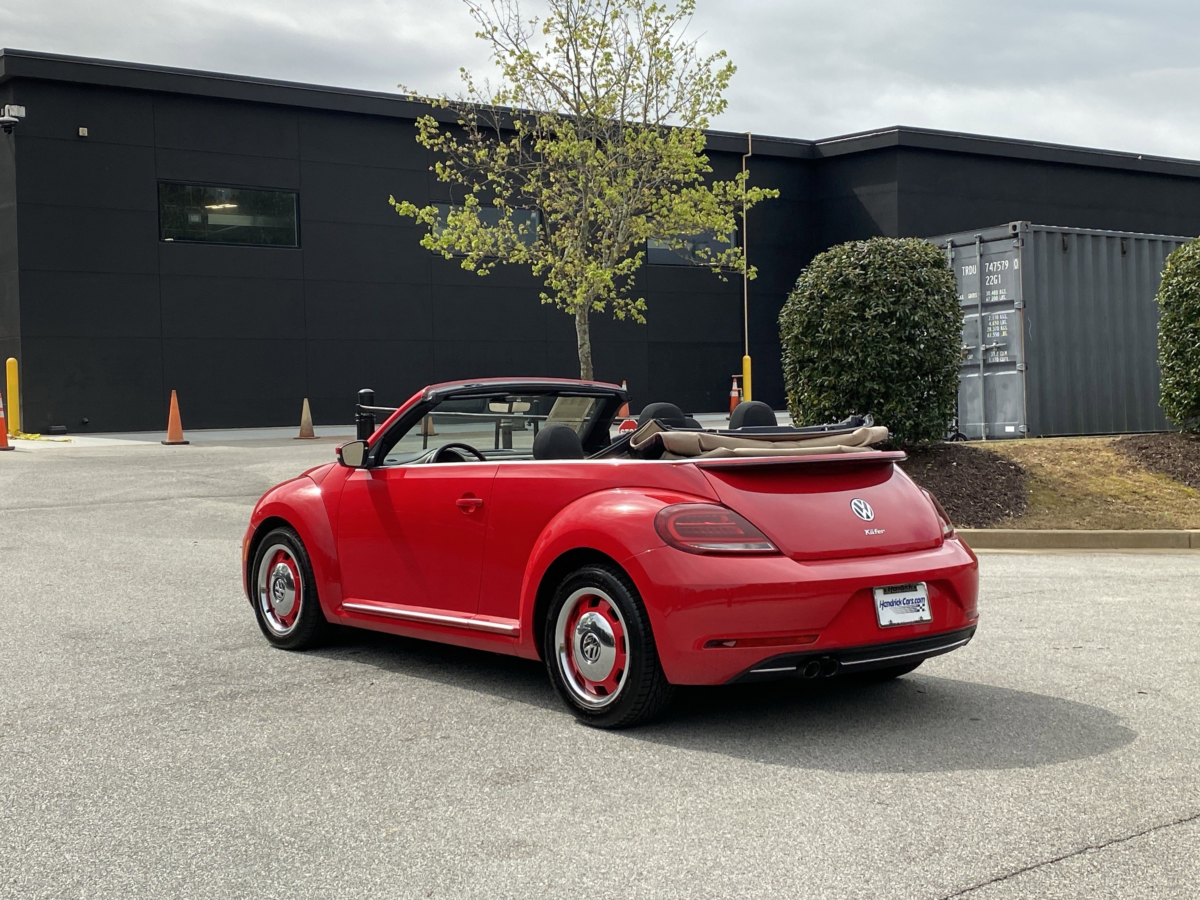 Used 2018 Volkswagen Beetle 2.0T Coast w/ Coast Lighting Package image 14