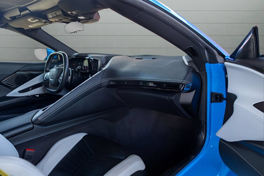 Used 2023 Chevrolet Corvette Stingray Preferred Cpe w/ Z51 Performance Package RWD image 49