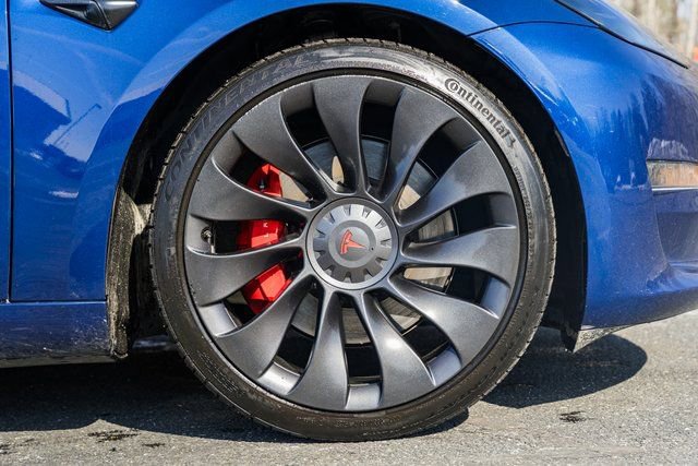 Used 2023 Tesla Model 3 Performance image 33
