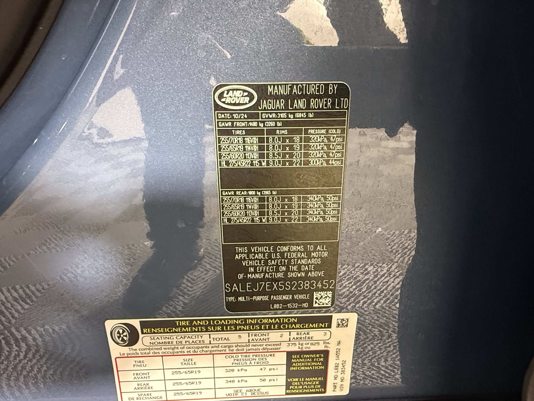 Used 2025 Land Rover Defender 110 S AWD/4WD image 22