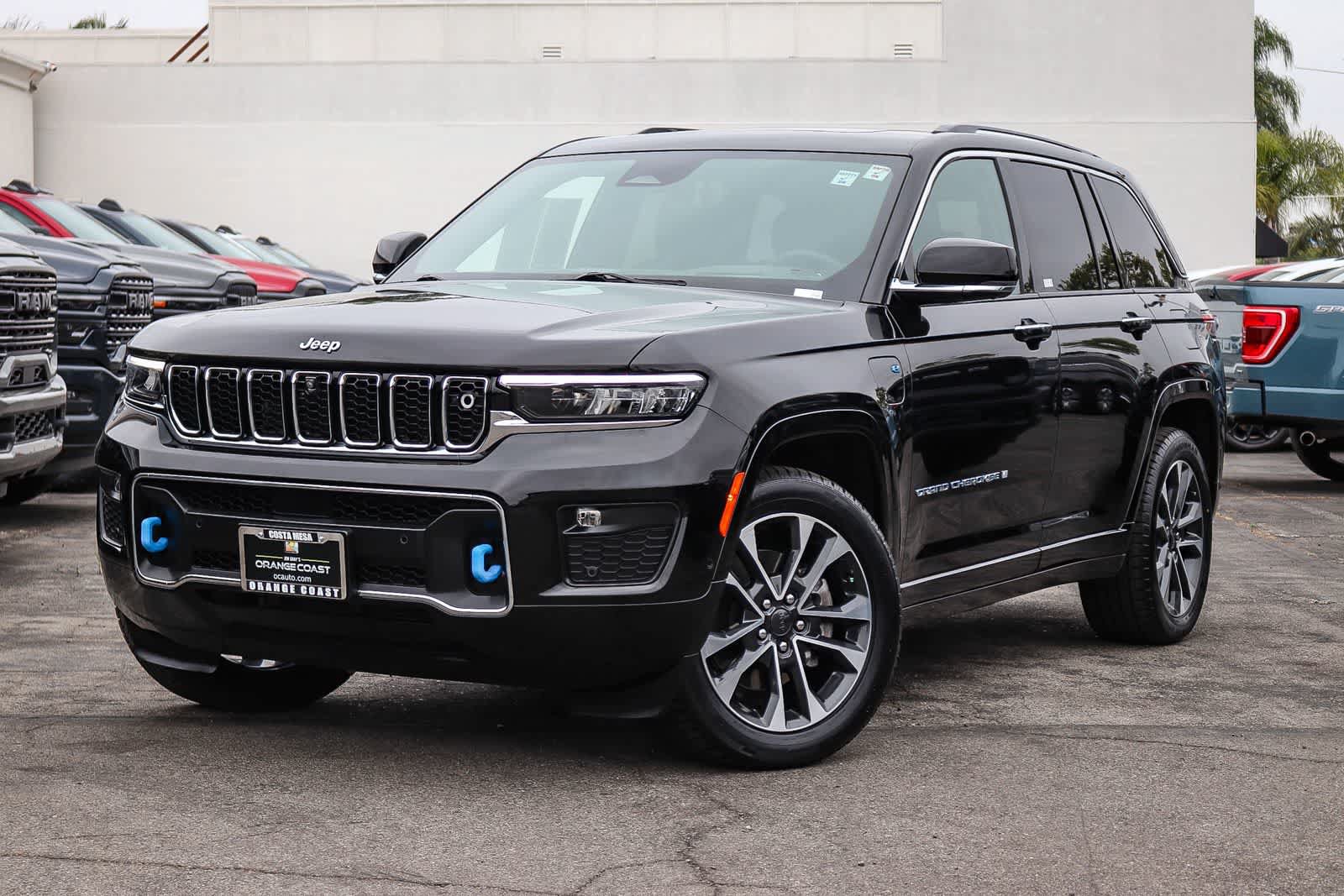 Used 2023 Jeep Grand Cherokee Overland w/ Advanced Protech Group III