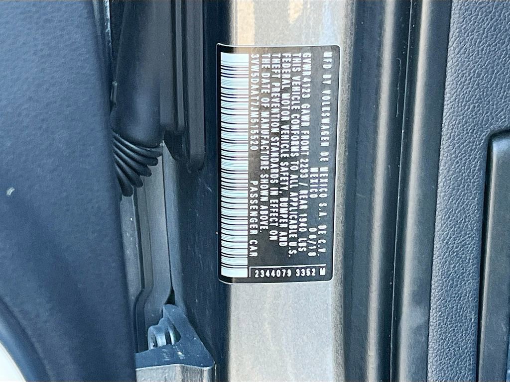 Used 2018 Volkswagen Beetle 2.0T S image 29