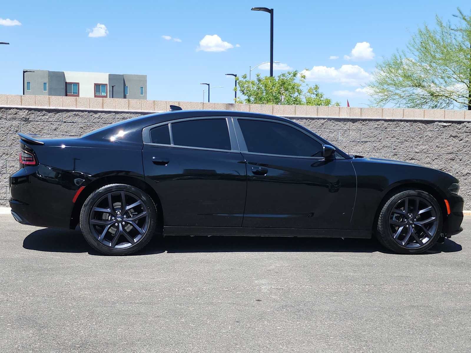Used 2023 Dodge Charger SXT w/ Blacktop Package RWD image 9