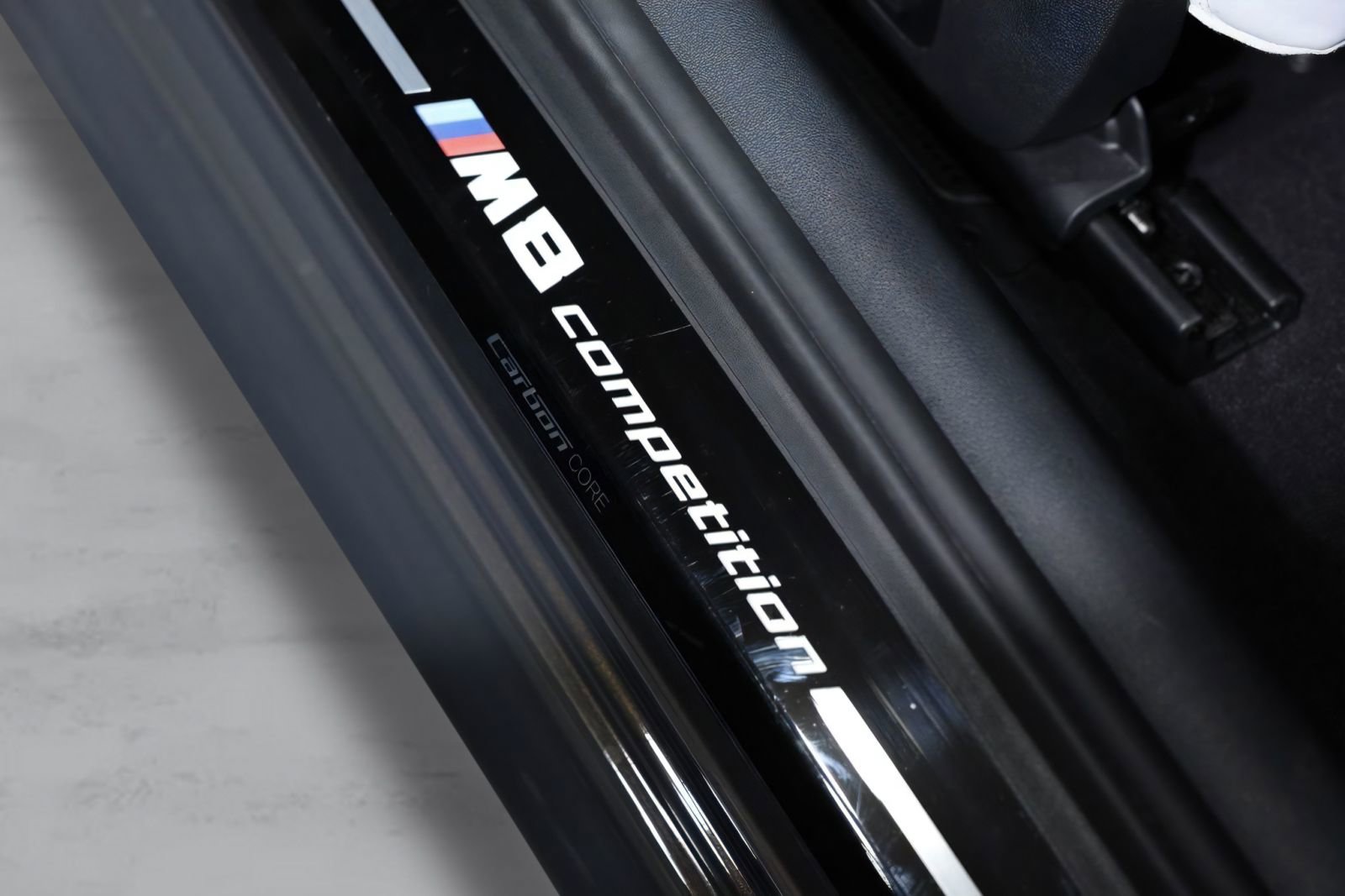 Used 2024 BMW M8 Competition w/ M Carbon Exterior Package AWD/4WD image 15