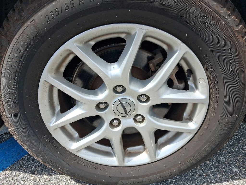 Used 2021 Chrysler Pacifica Touring-L FWD image 11