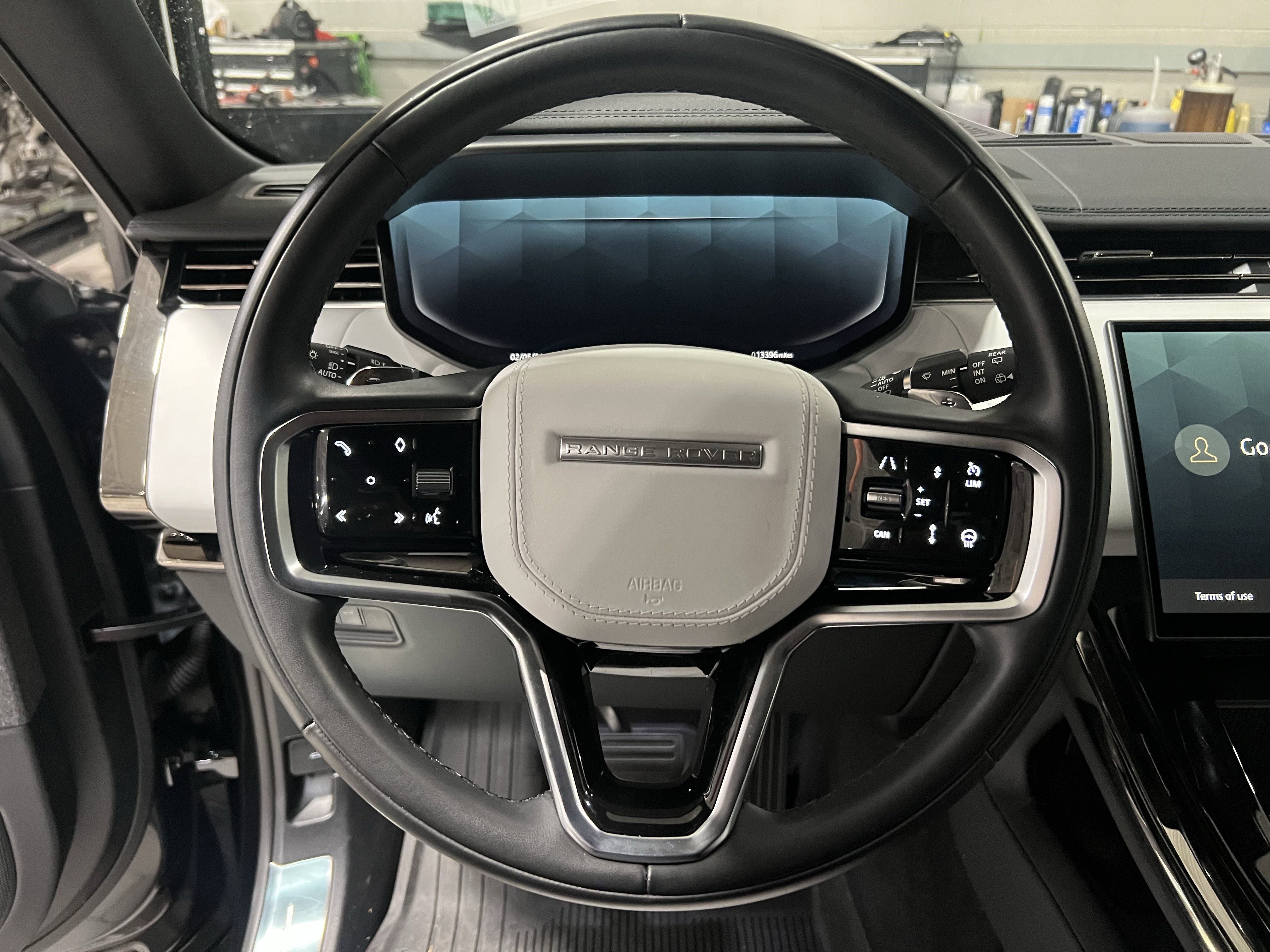 Used 2025 Land Rover Range Rover Sport AWD/4WD image 20