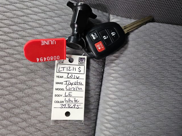 Used 2021 Toyota RAV4 LE AWD/4WD image 29