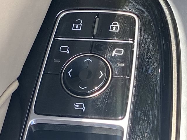 Certified 2026 Cadillac Lyriq Signature Luxury w/ Nappa Leather Package AWD/4WD image 18