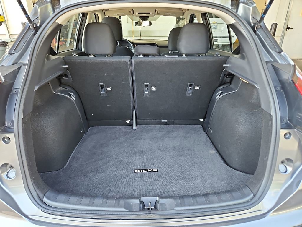 Used 2024 Nissan Kicks S image 27