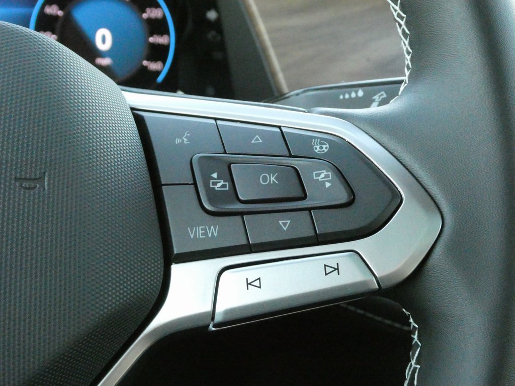 New 2026 Volkswagen Atlas SE image 11