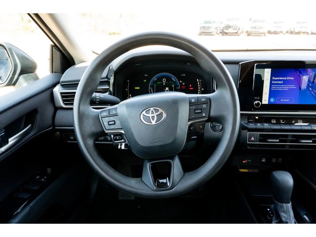 Used 2025 Toyota Camry LE image 19