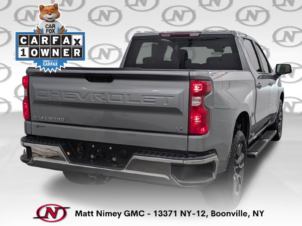 Used 2023 Chevrolet Silverado 1500 LT AWD/4WD image 3