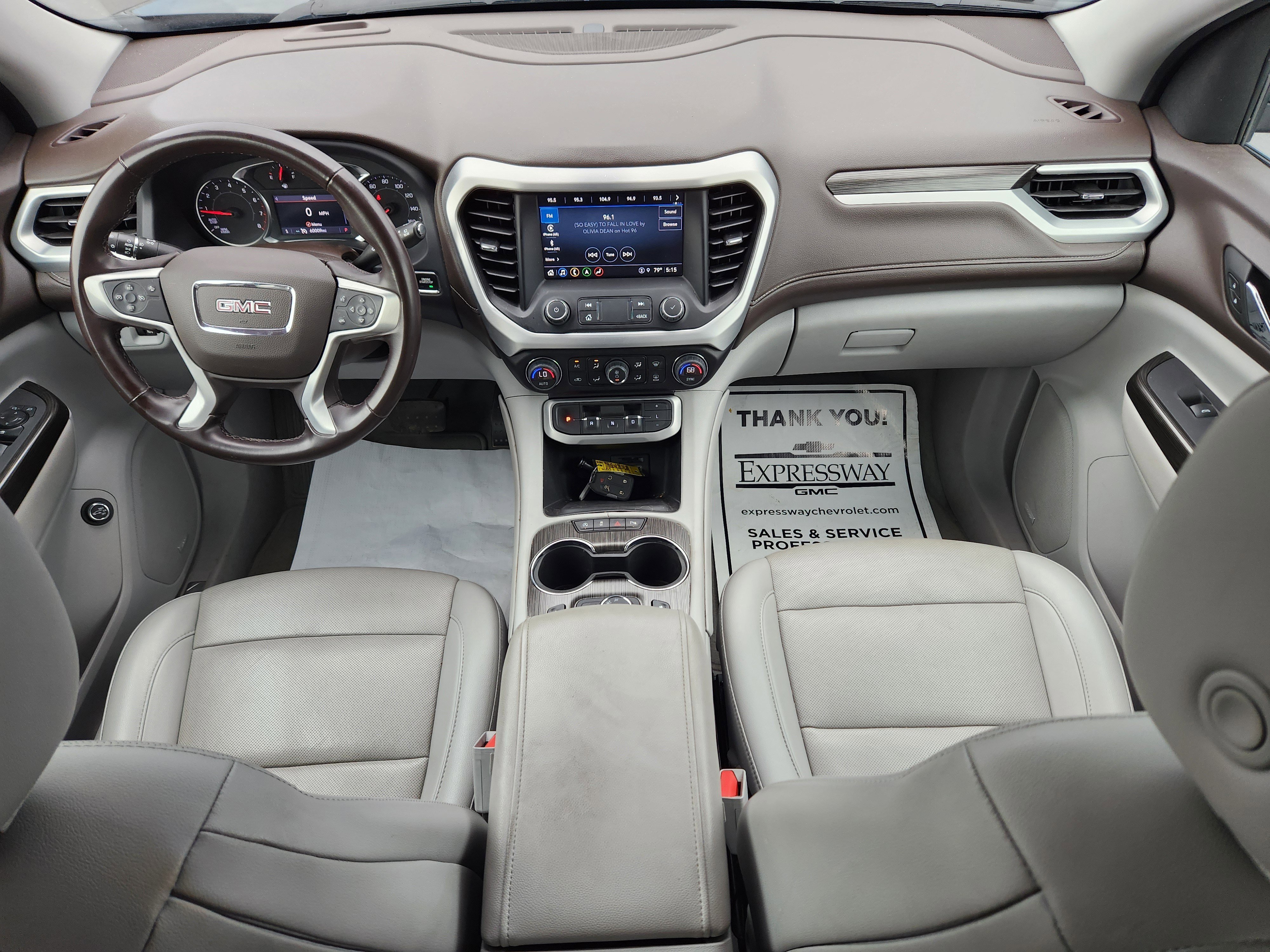 Used 2023 GMC Acadia SLT image 16