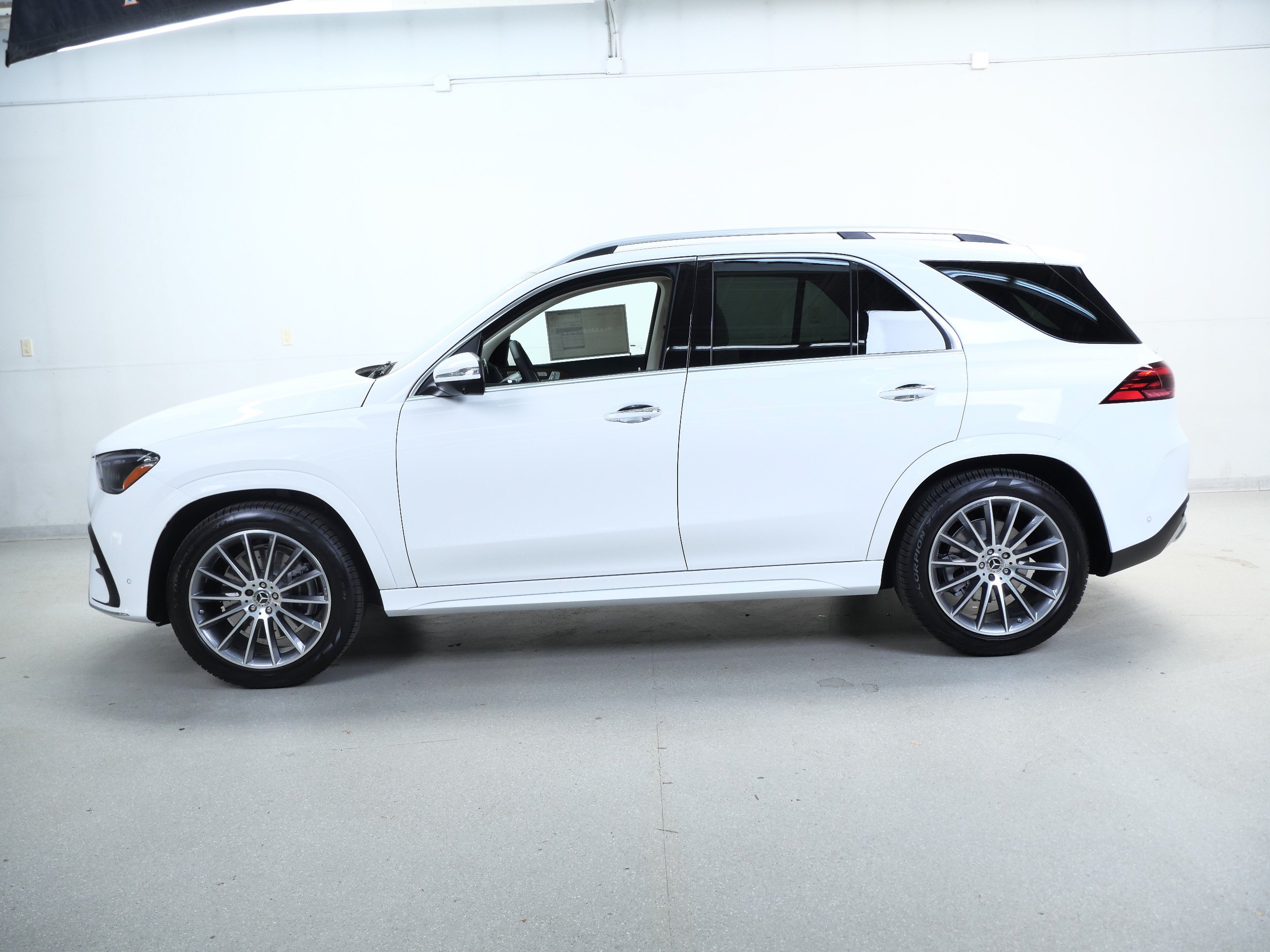 New 2026 Mercedes-Benz GLE 350 4MATIC image 5