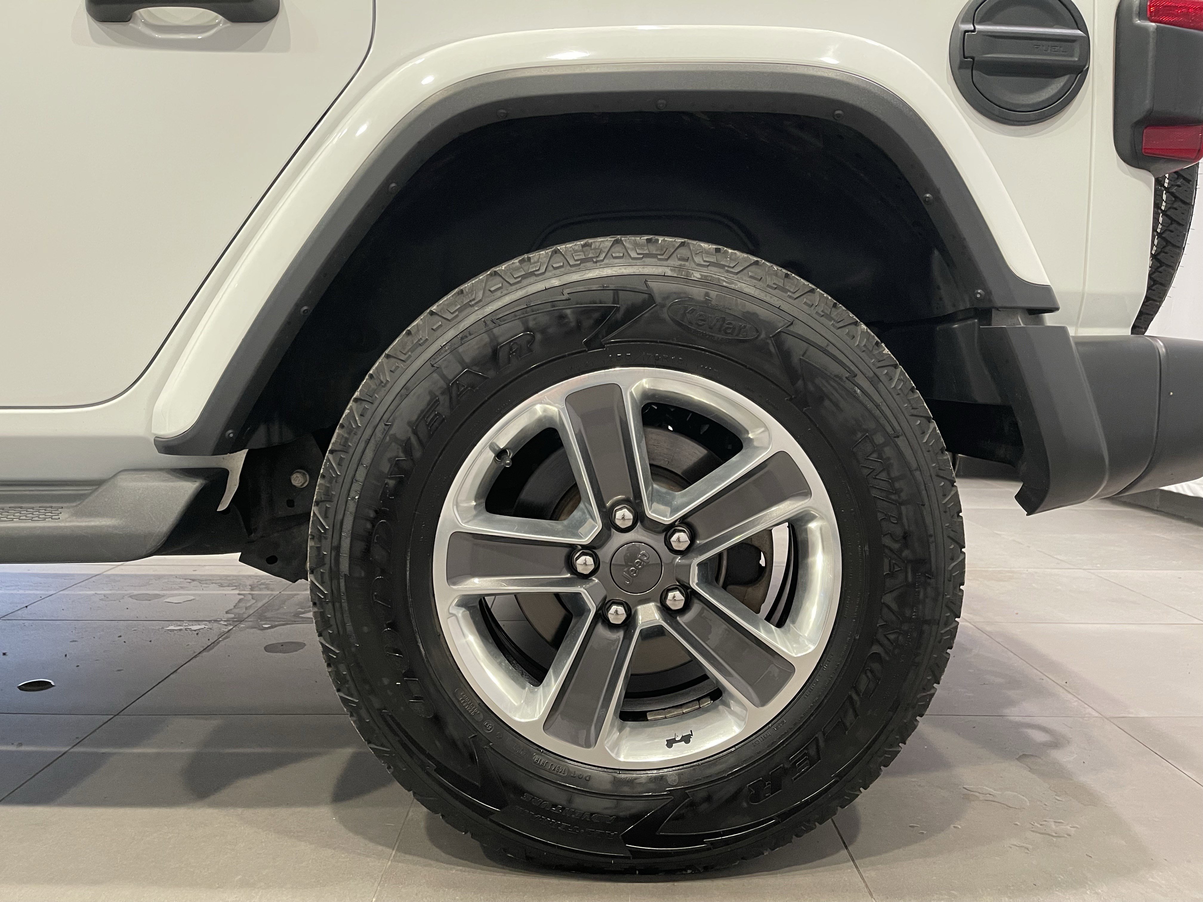 Used 2020 Jeep Wrangler Unlimited Sahara AWD/4WD image 9