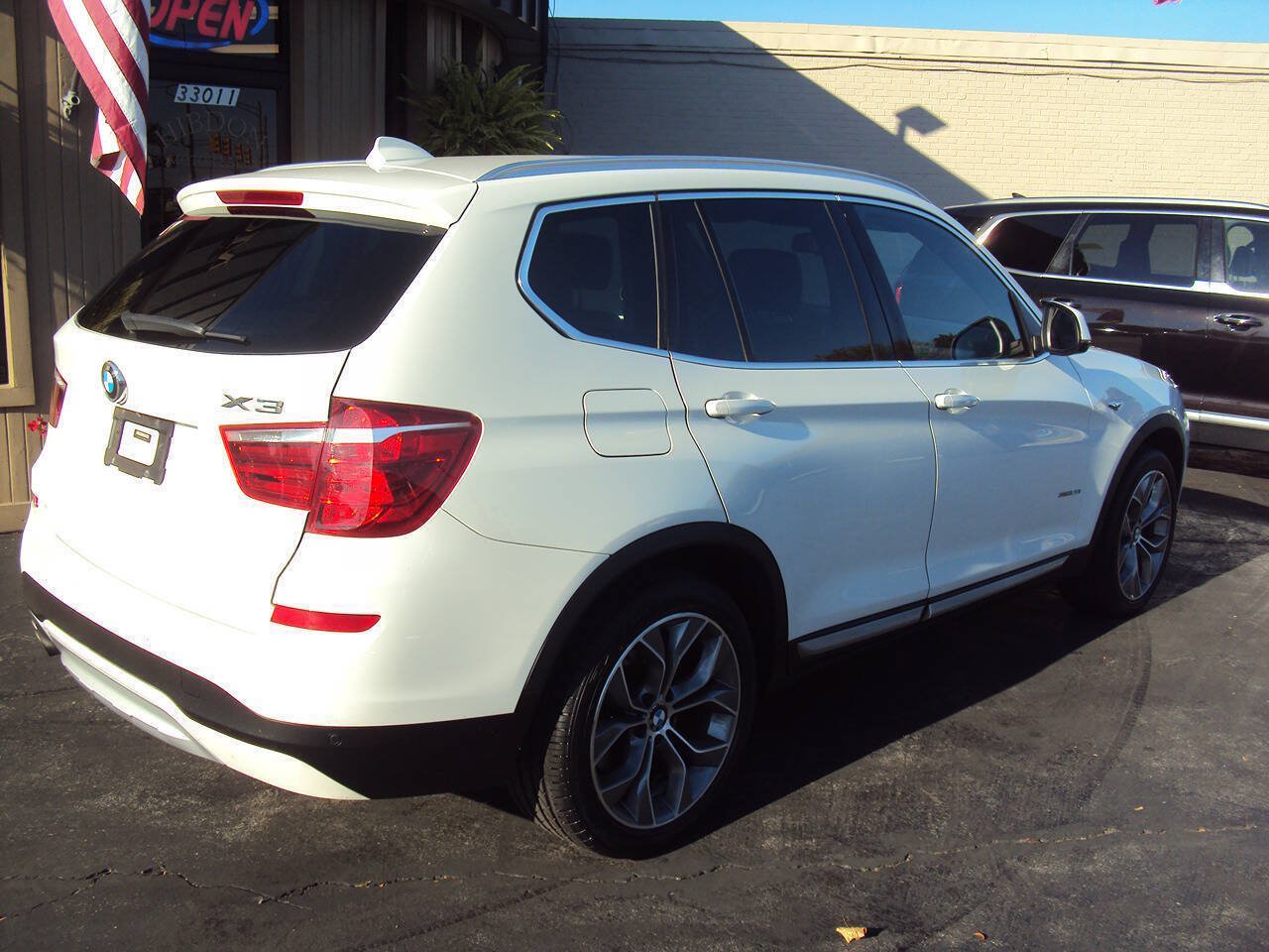 Used 2016 BMW X3 xDrive28i AWD/4WD image 7