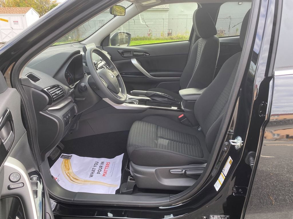 New 2026 Mitsubishi Eclipse Cross LE image 12