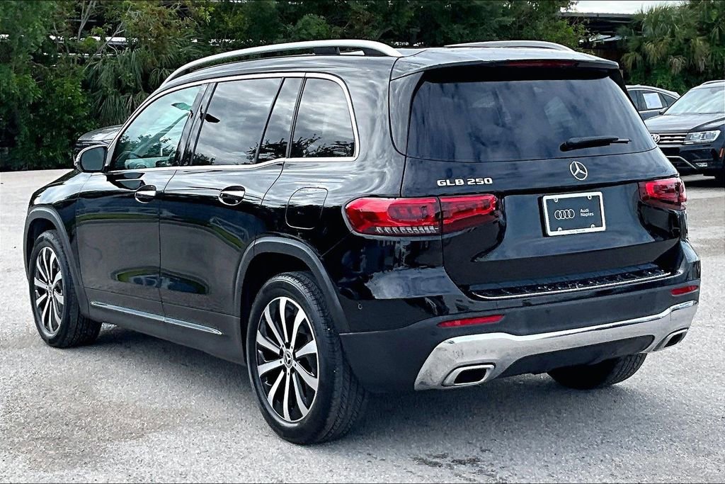 Used 2022 Mercedes-Benz GLB 250 image 7