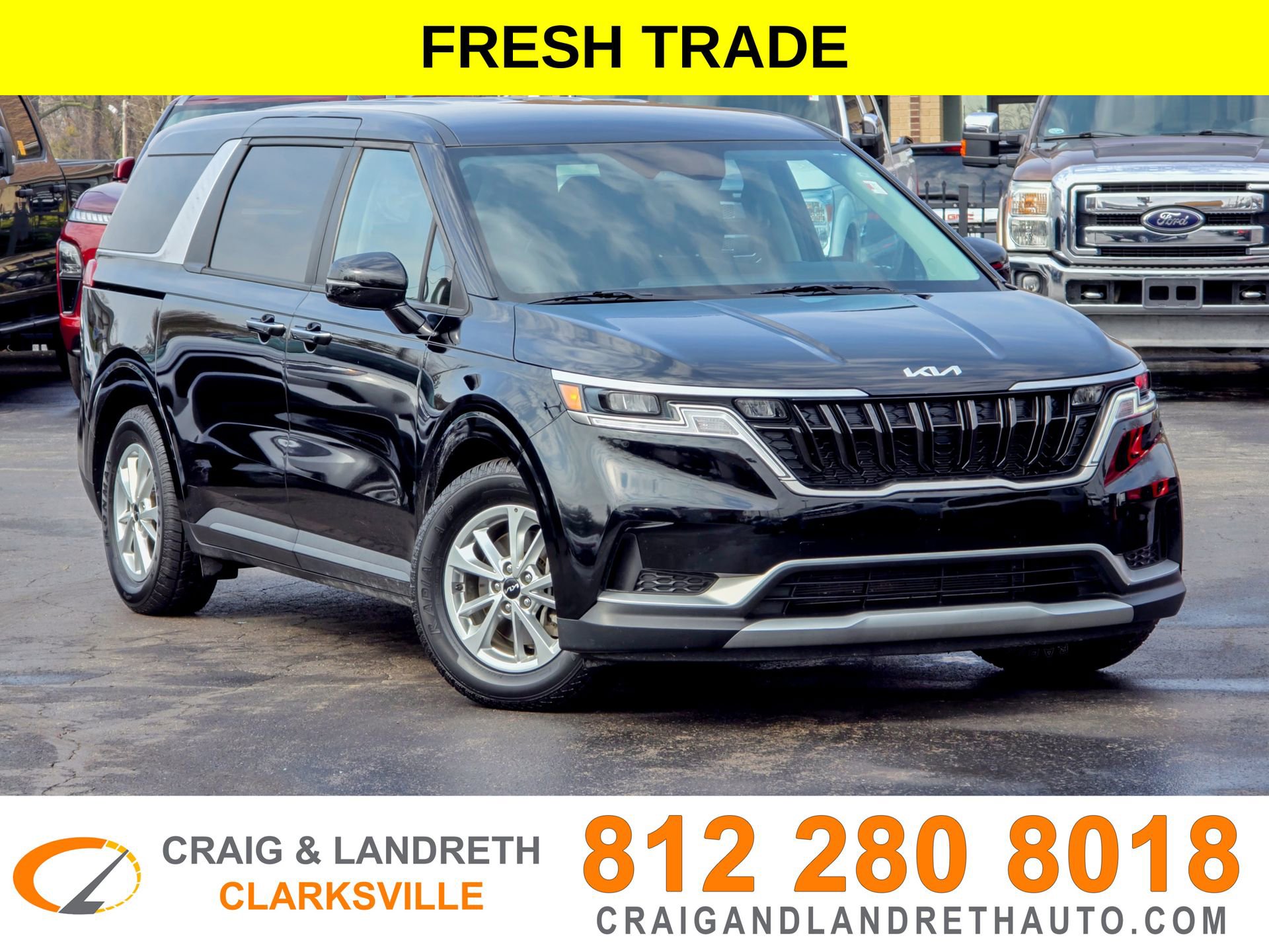 Used 2023 Kia Carnival LX image 1