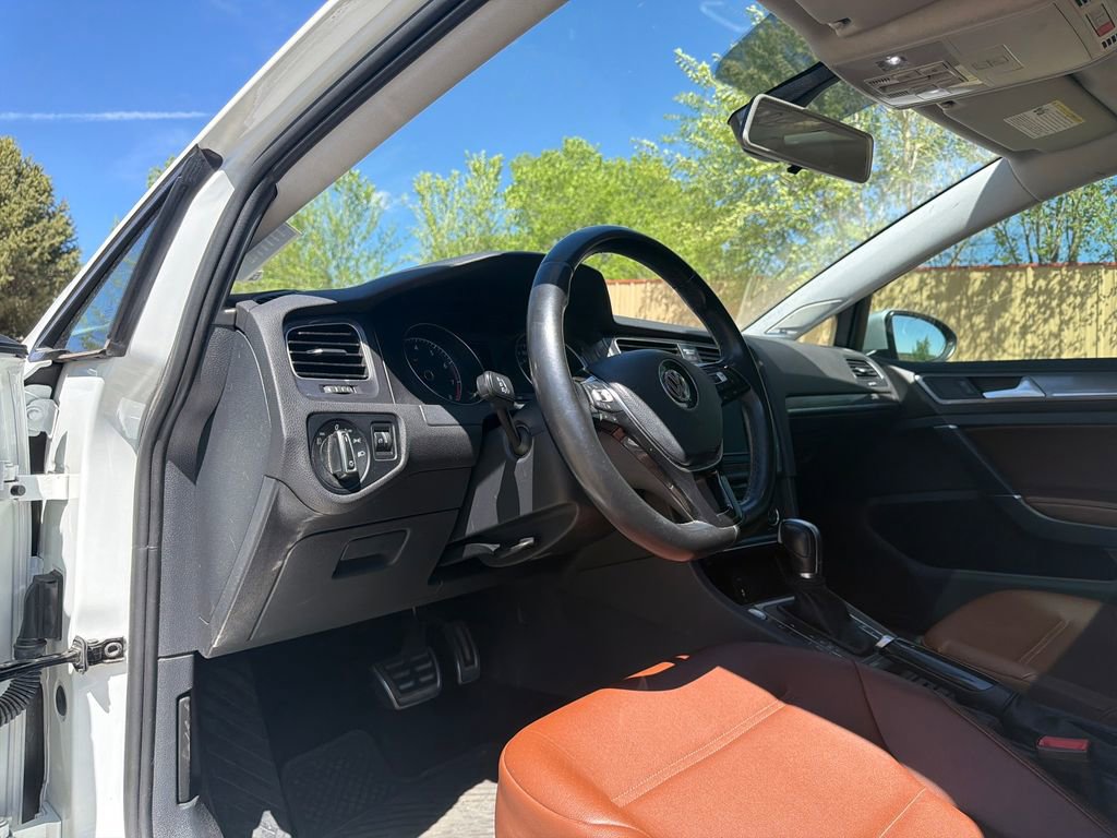 Used 2017 Volkswagen Golf Alltrack SE image 13