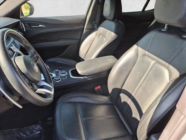 Used 2023 Alfa Romeo Stelvio Sprint AWD/4WD image 16