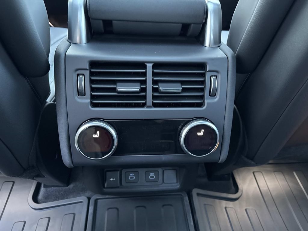 New 2026 Land Rover Discovery S AWD/4WD image 16