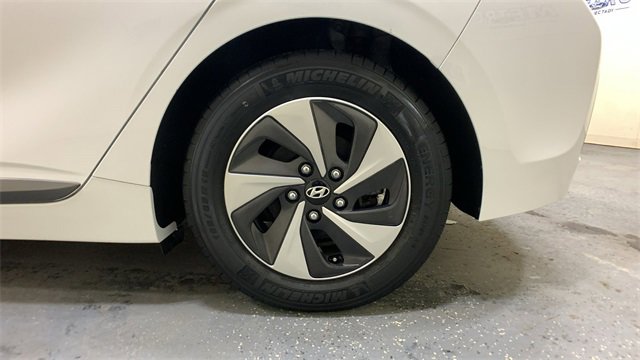 Used 2019 Hyundai Ioniq SEL image 19