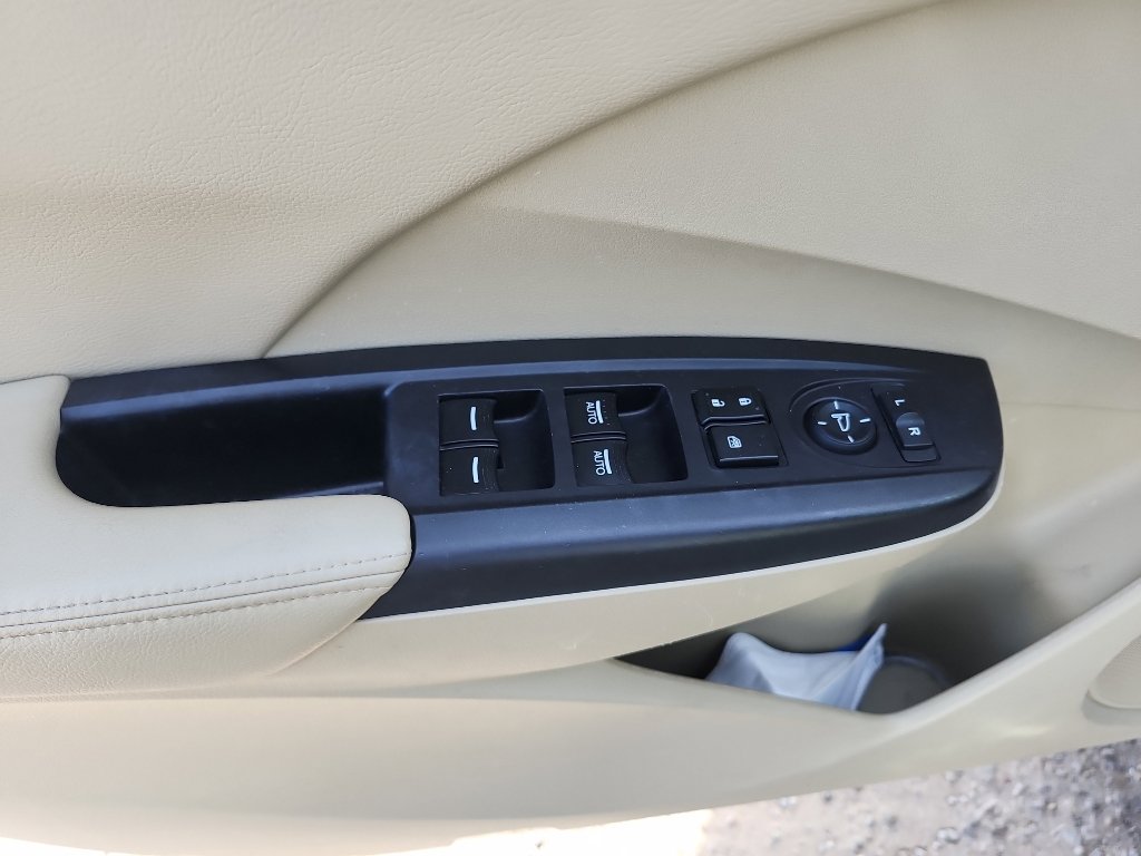 Used 2013 Acura RDX Tech Pkg image 17