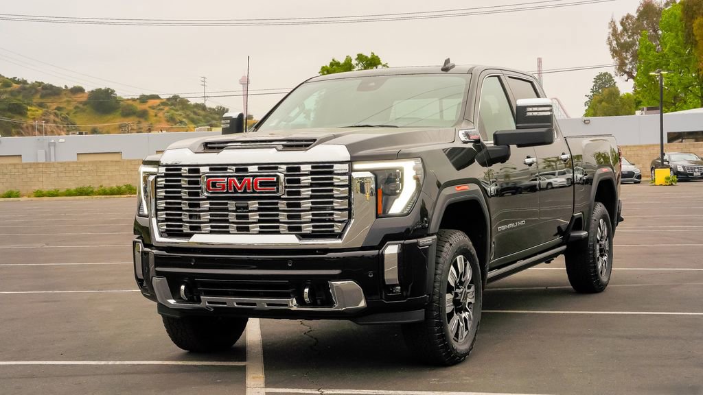 New 2025 GMC Sierra 2500 Denali w/ Denali Reserve Package image 2