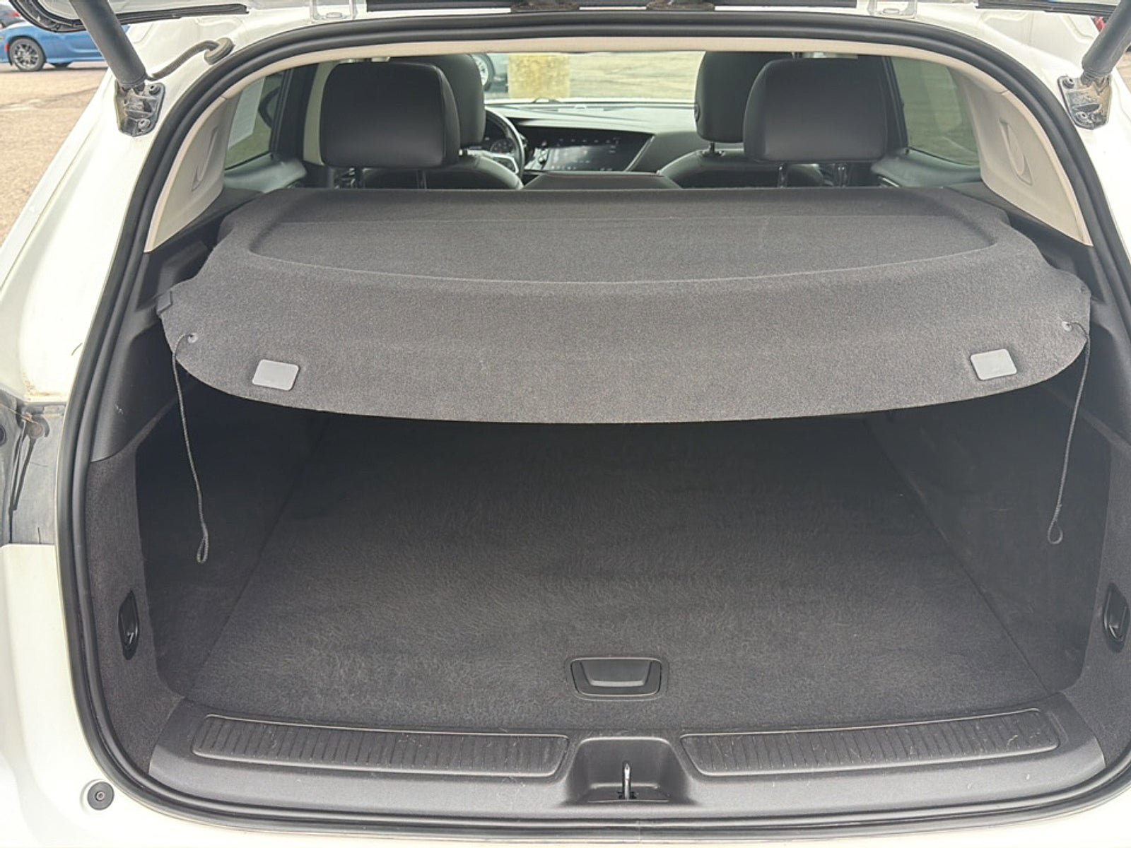 Used 2022 Buick Envision Essence w/ Sport Touring Package FWD image 20