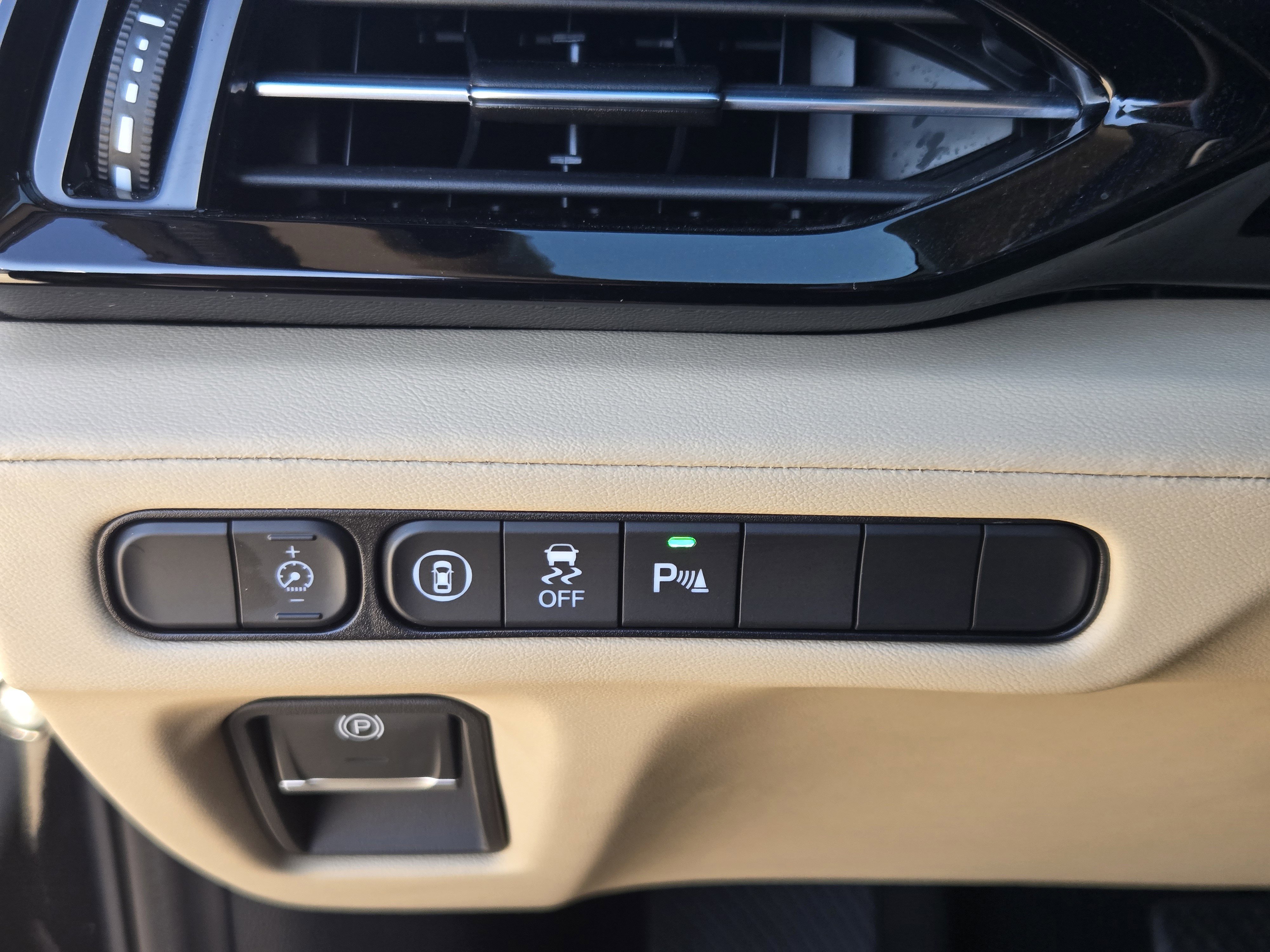 Certified 2025 Acura MDX w/ Technology Package image 30