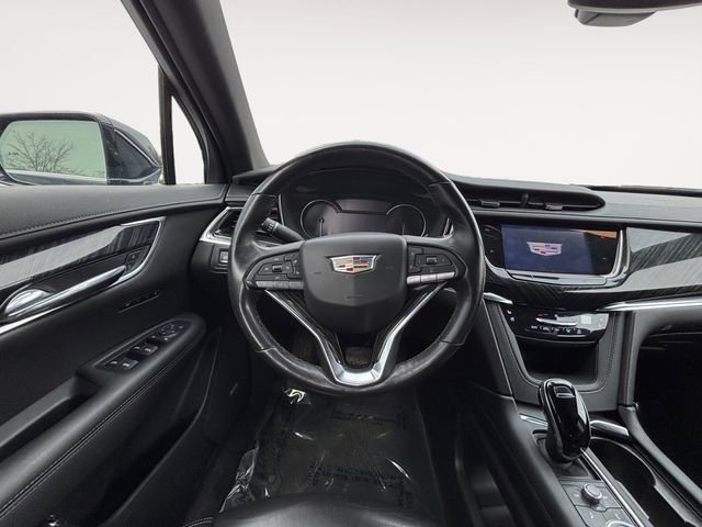 Used 2022 Cadillac XT6 Premium Luxury image 12