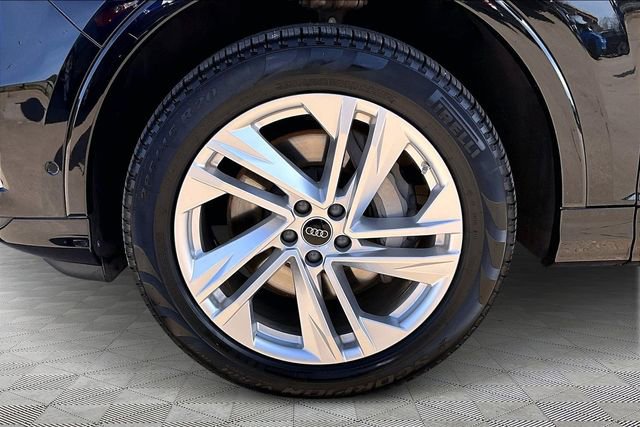 Used 2023 Audi Q7 3.0T Premium Plus w/ Premium Plus Package AWD/4WD image 8
