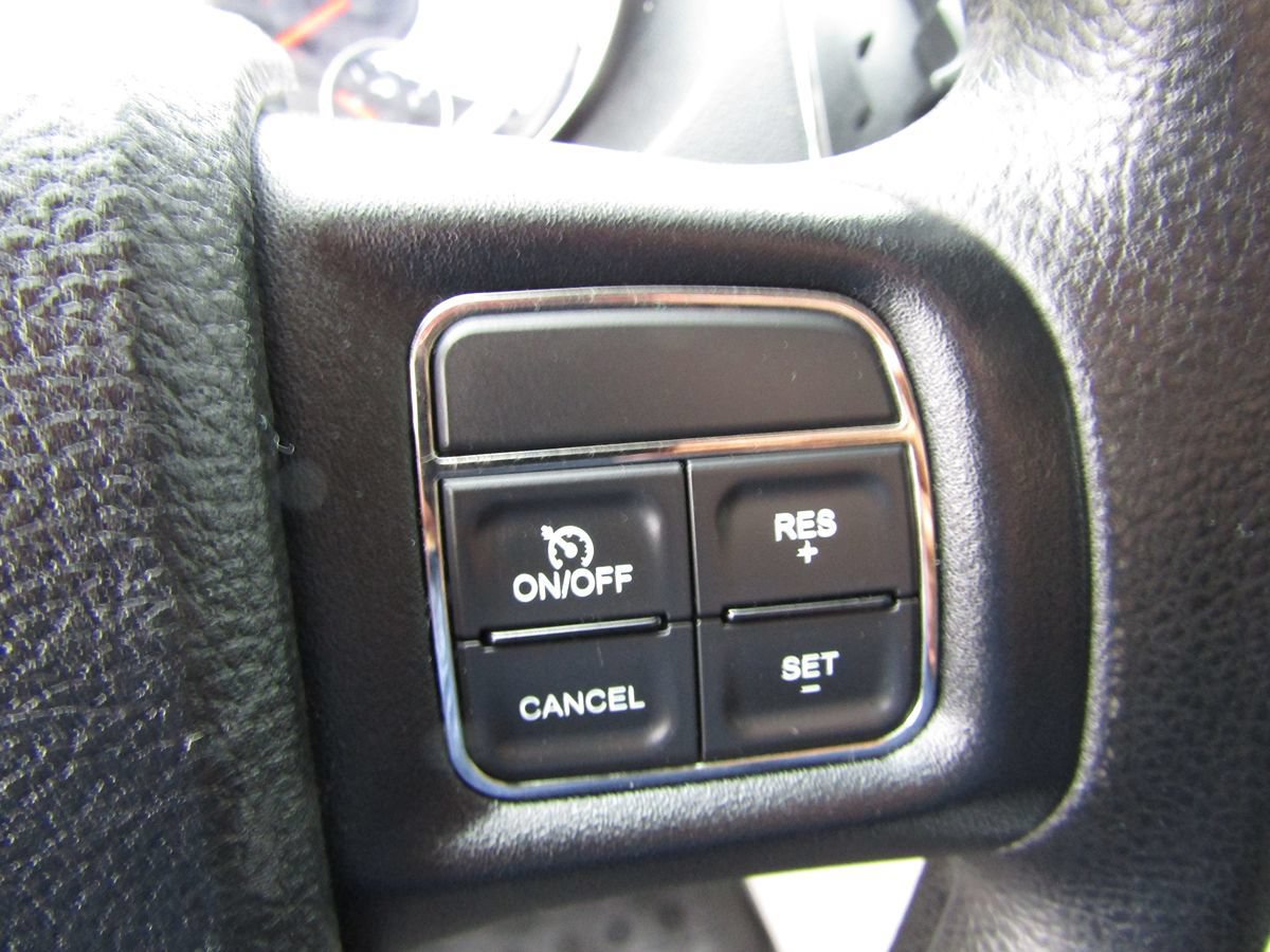 Used 2013 RAM C/V Tradesman FWD image 8
