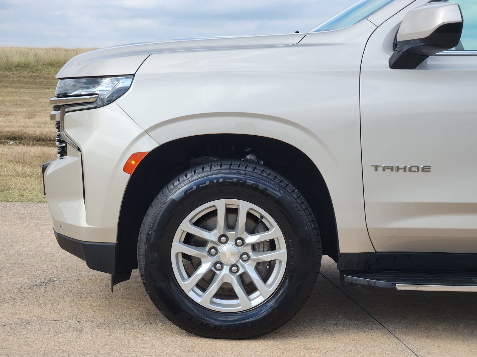 Used 2023 Chevrolet Tahoe LT image 13