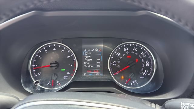 Used 2022 Toyota RAV4 XLE Premium FWD image 23