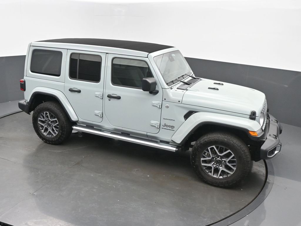 Used 2024 Jeep Wrangler Sahara image 44