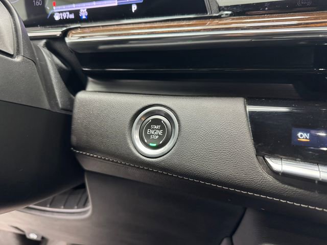 Used 2022 Cadillac Escalade Premium Luxury image 24