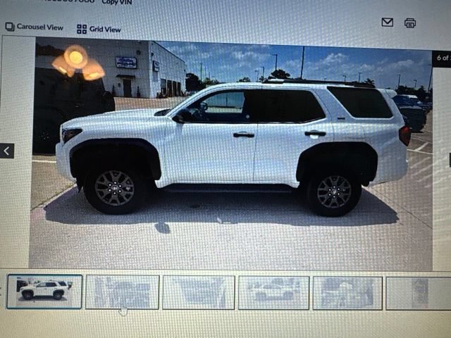 Used 2025 Toyota 4Runner SR5 AWD/4WD image 5
