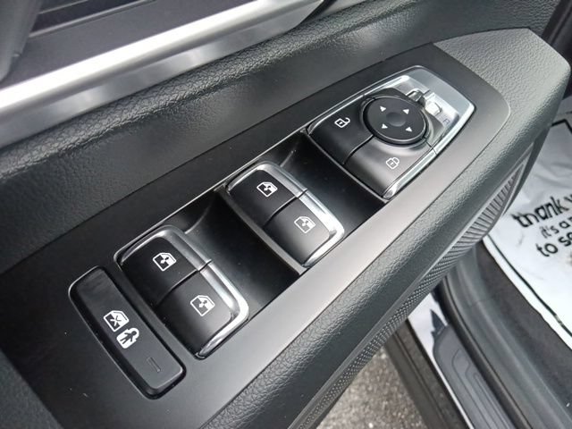 Used 2025 Kia Telluride S AWD/4WD image 12