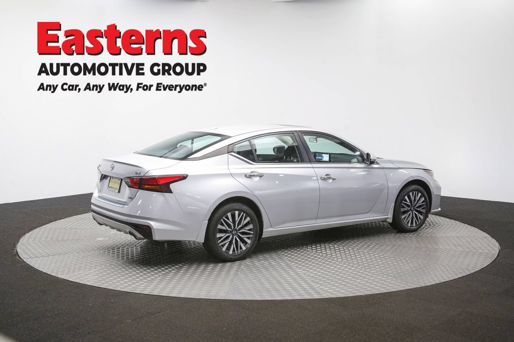 Used 2023 Nissan Altima 2.5 SV w/ SV Premium Package AWD/4WD image 45
