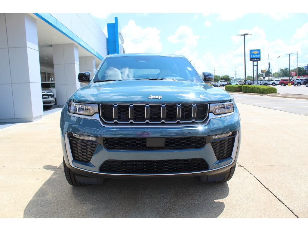 New 2027 Jeep Grand Cherokee Limited AWD/4WD image 3